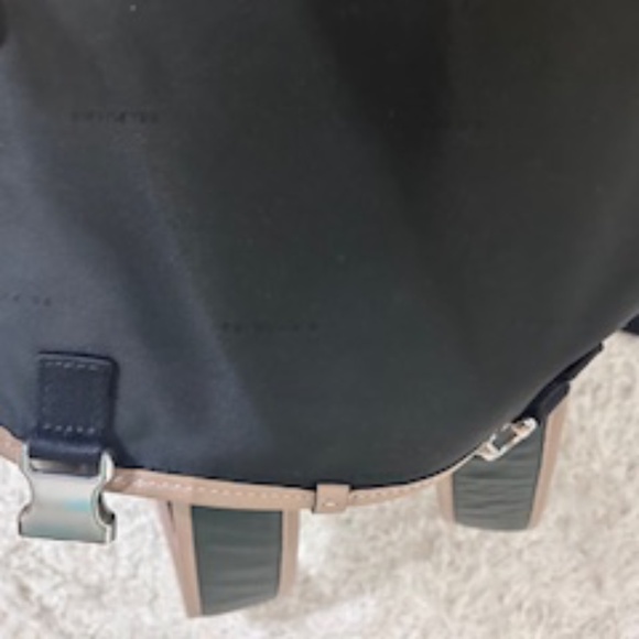 Coach LEATHER Bookbag! - Picture 3 of 9